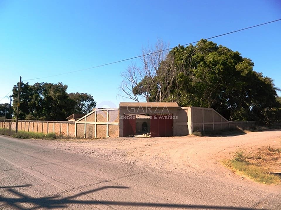 VENTA TERRENO AGROINDUSTRIAL CON CONSTRUCCIÓN Y BODEGA GUASAVE
