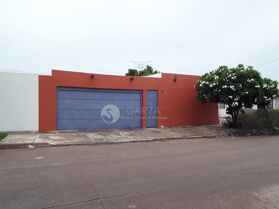 VENTA FRACC. JARDINES DEL BOSQUE
